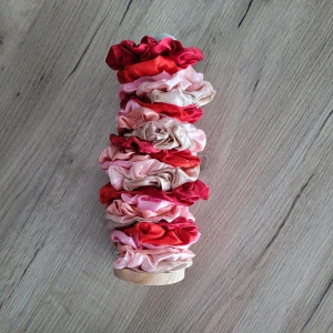 Scrunchies gumička do vlasů 