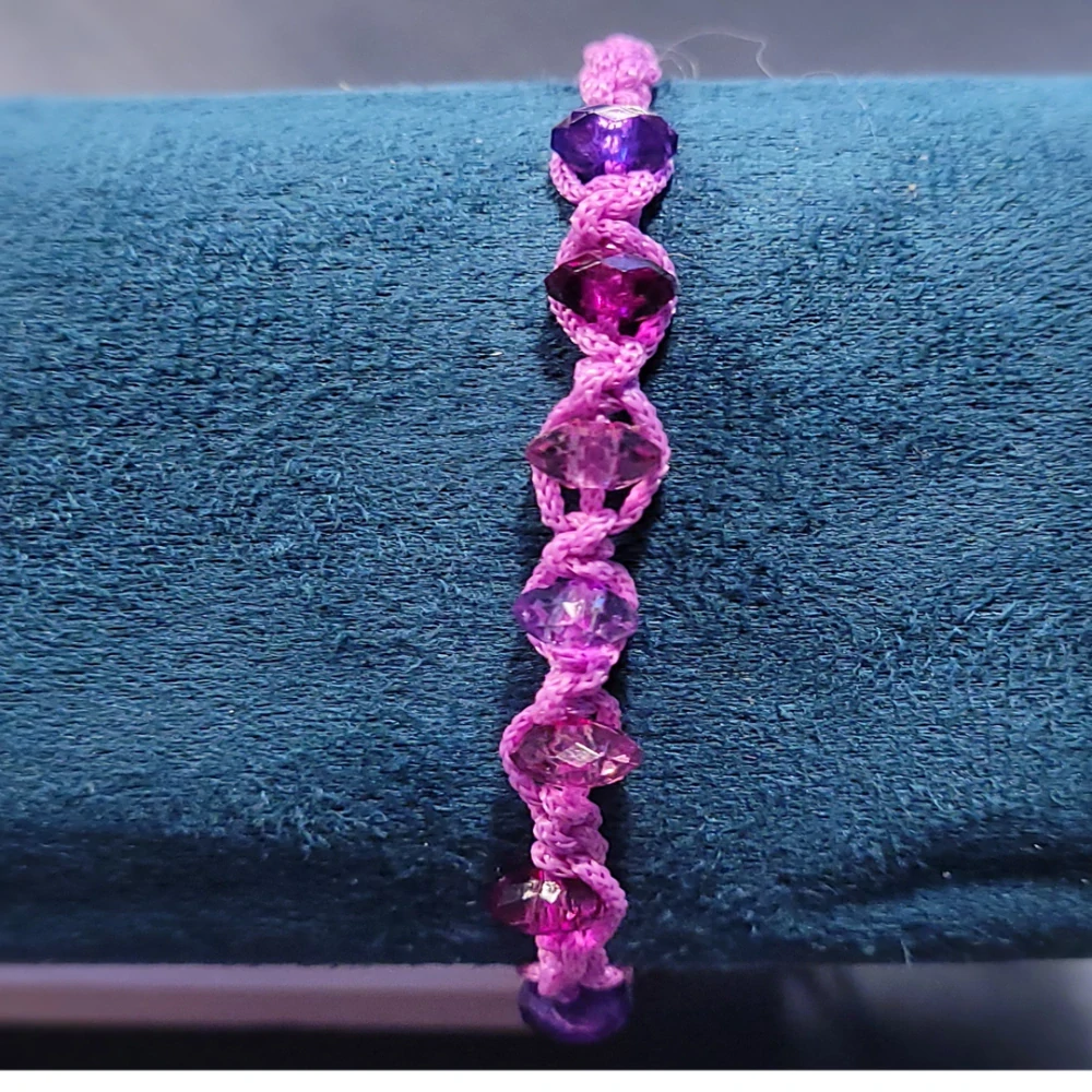 Macrame náramek s korálky